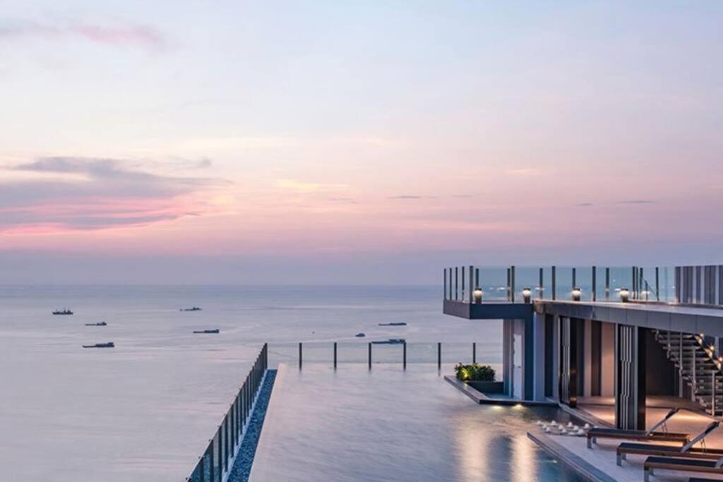 The Base Condo Center Of Pattaya Rooftop Swimming Pool المظهر الخارجي الصورة