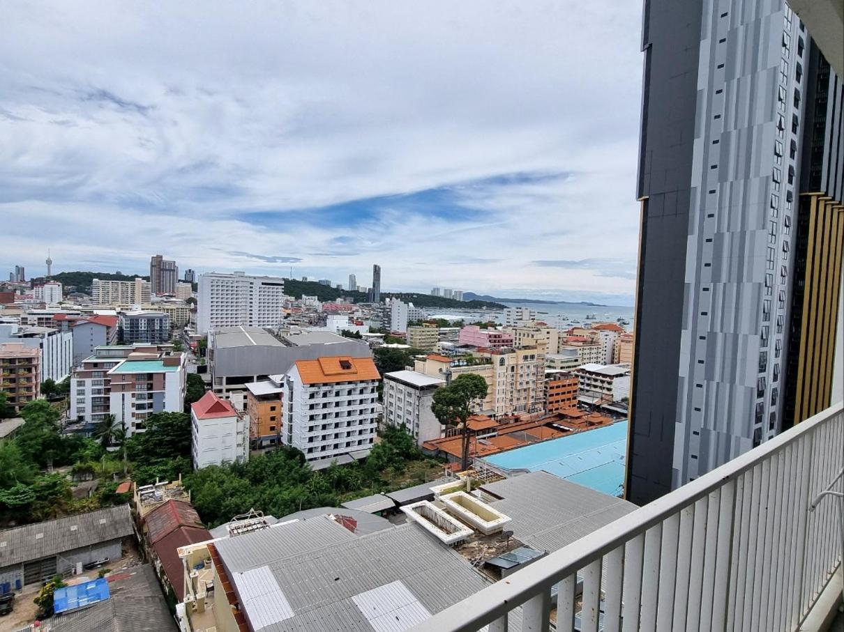 The Base Condo Center Of Pattaya Rooftop Swimming Pool المظهر الخارجي الصورة