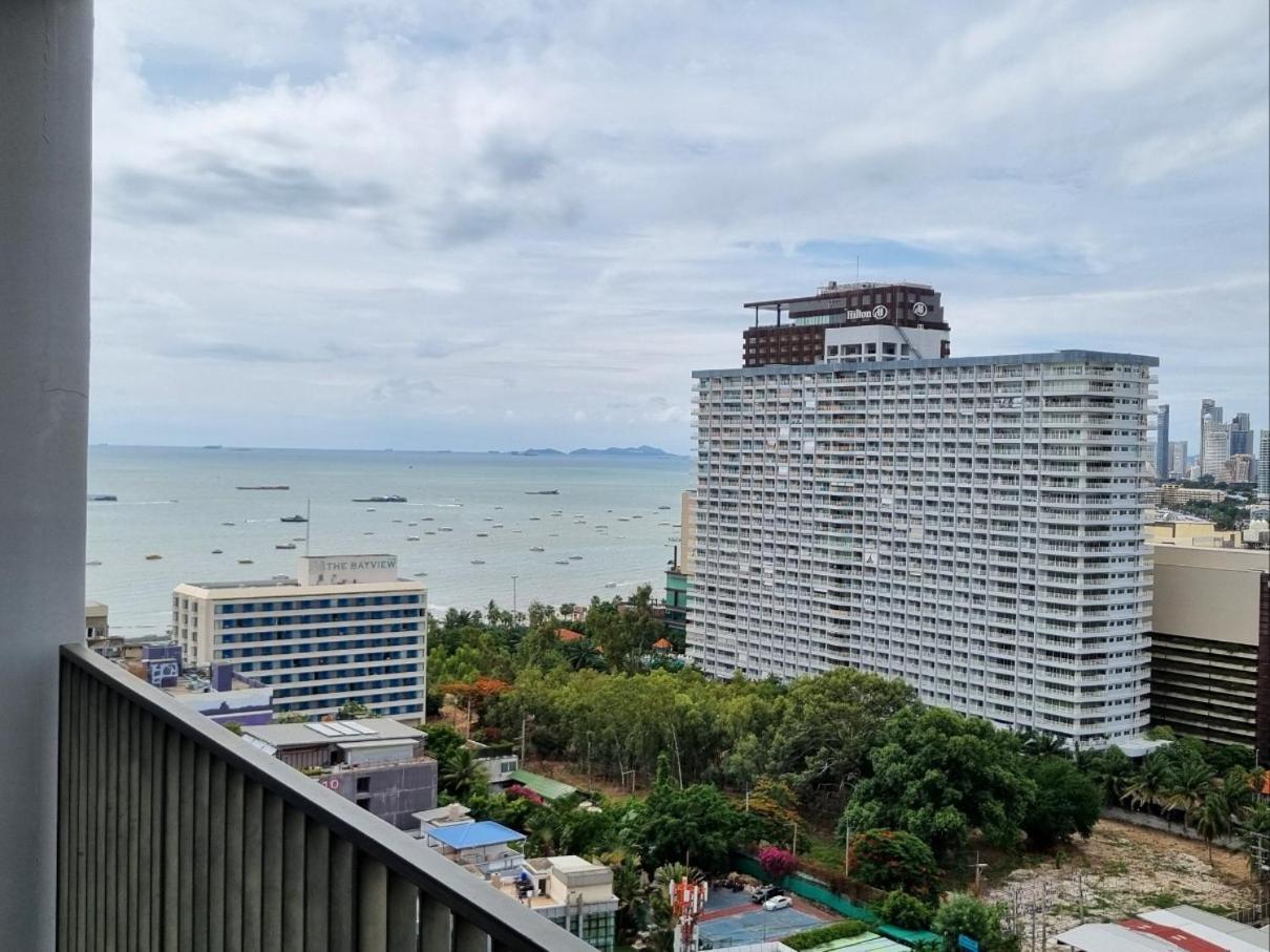 The Base Condo Center Of Pattaya Rooftop Swimming Pool المظهر الخارجي الصورة